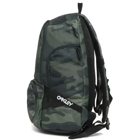 Oakley Street Organizing Core Camo